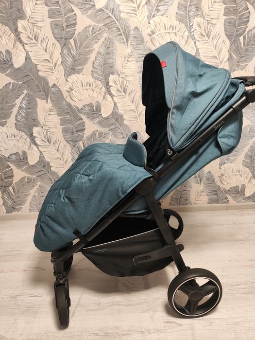 Прогулянкова коляска carrello bravo