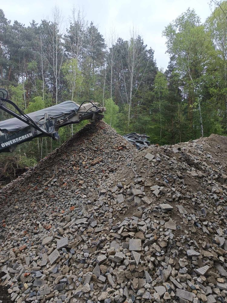 Gruz betonowy mieszany duże ilości