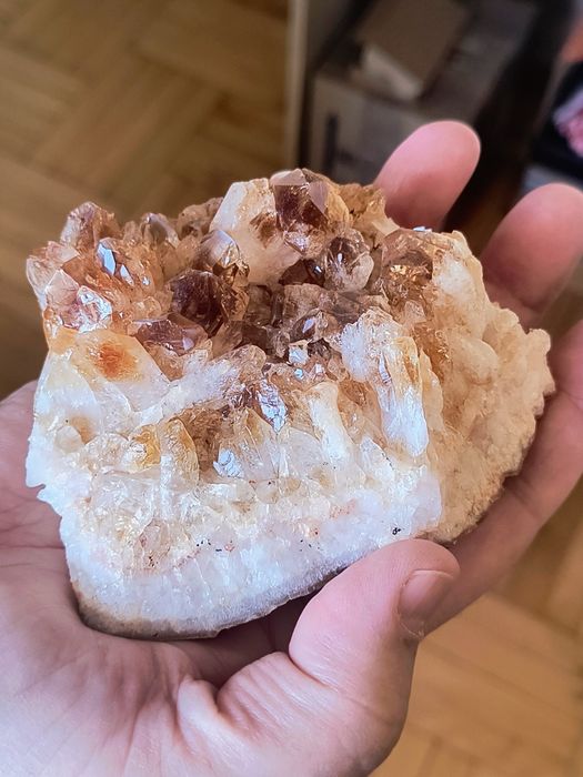 Kamień szlachetny, Cytryn, szczotka