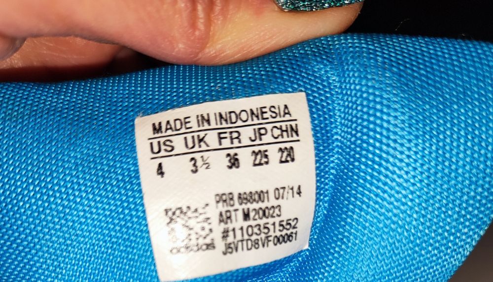 Ботинки Adidas .