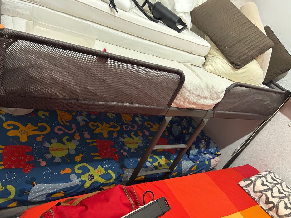 Vendo beliche de duas camas solteiro ikea
