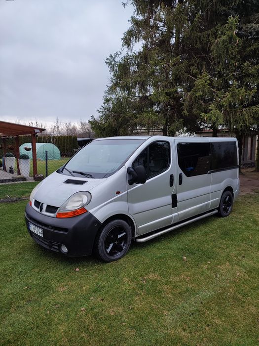 Renault Trafic 2,5DCI 5-osobowy, long, 2004 rok