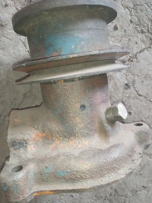 Продам помпу МТЗ 80 СРОЧНО