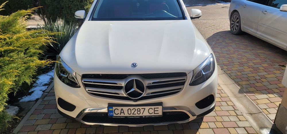 Мерседес-Бенц GLC 220 AMG