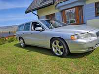 Volvo kolor srebrny v70 2.4d