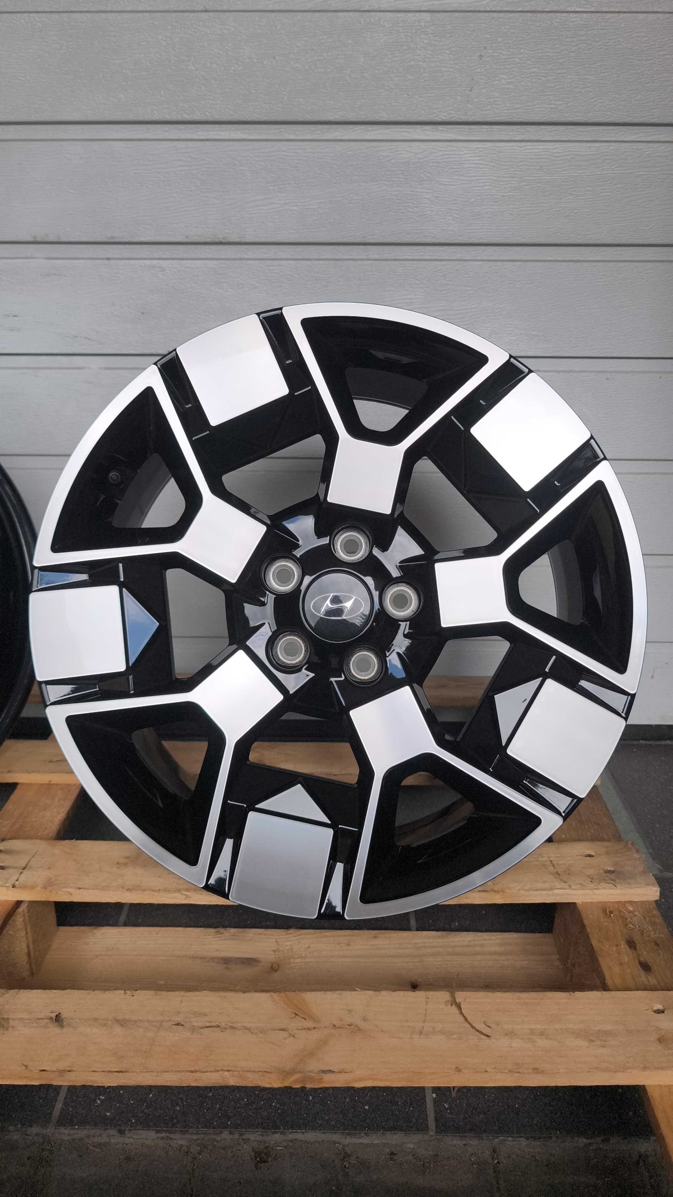 Felgi aluminiowe Hyundai Kona Tucson IONIQ 19" 5x114,3 Et51 (OL621F)