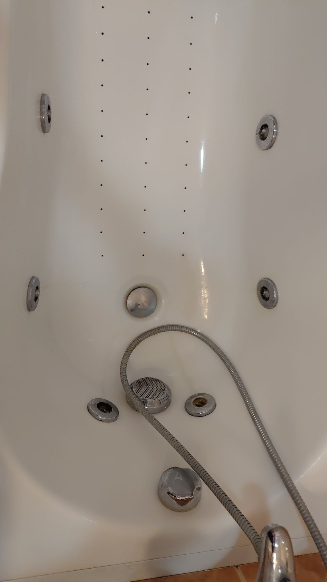 Sprzedam wannę z hydromasażem z firmy pulspa