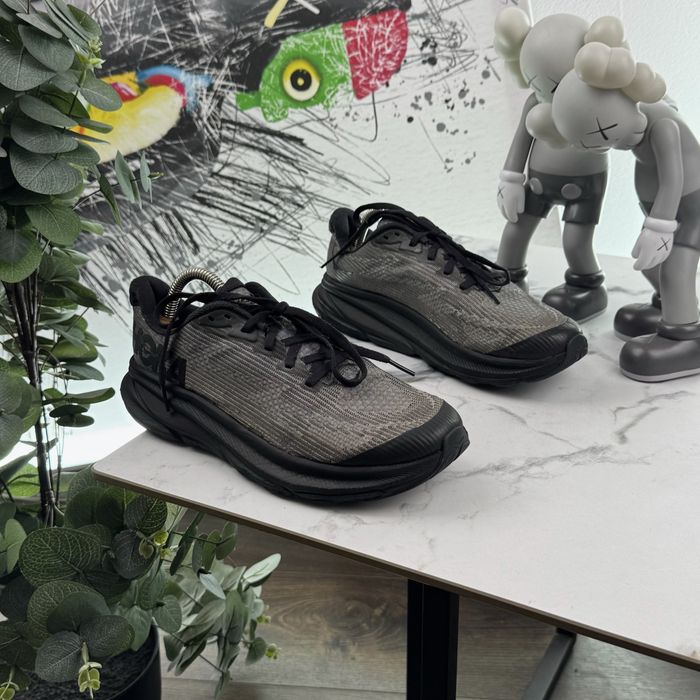Кросівки Hoka Clifton 9 39 розмір E1128