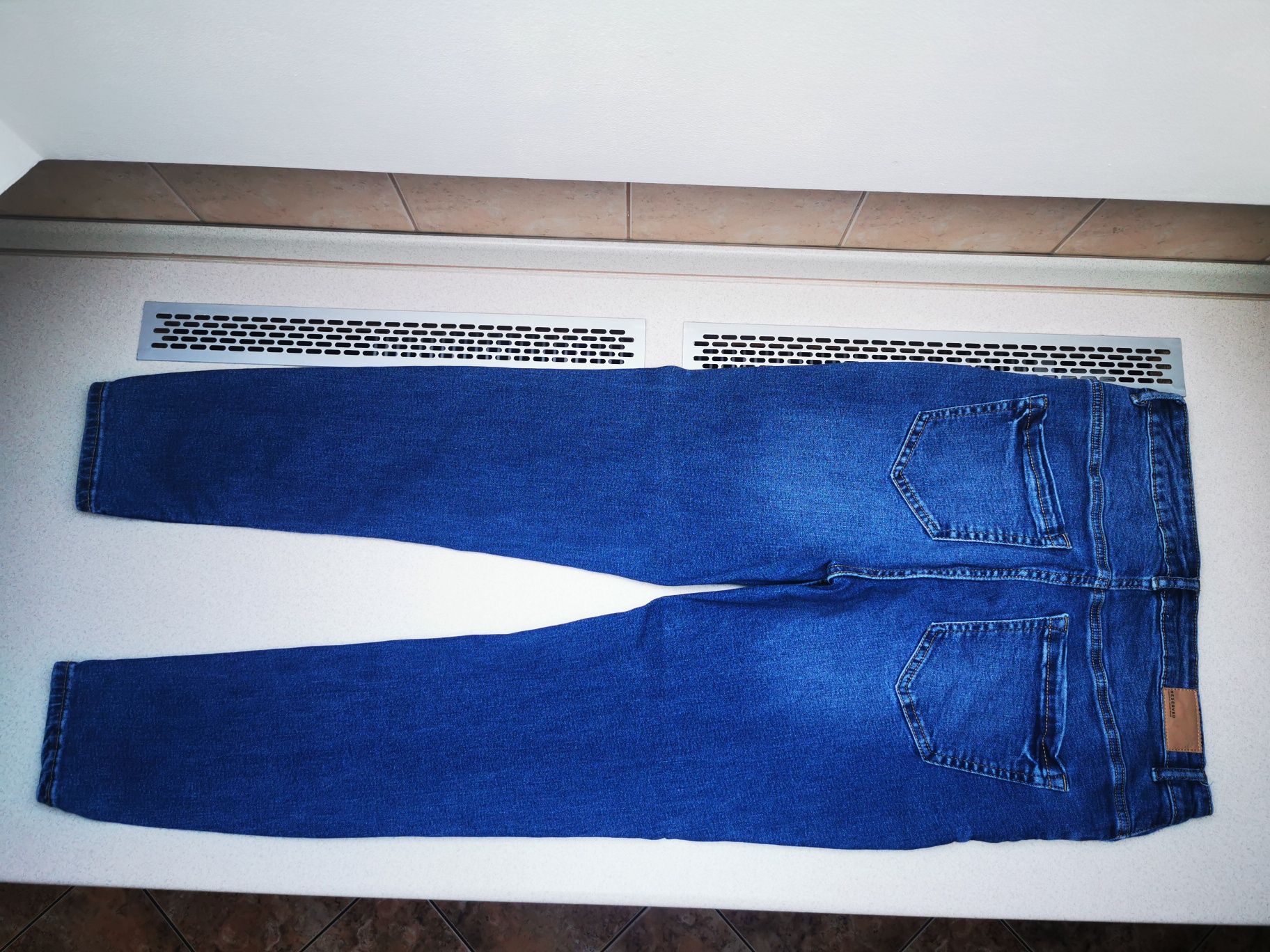 Spodnie jeansowe Reserved denim 40