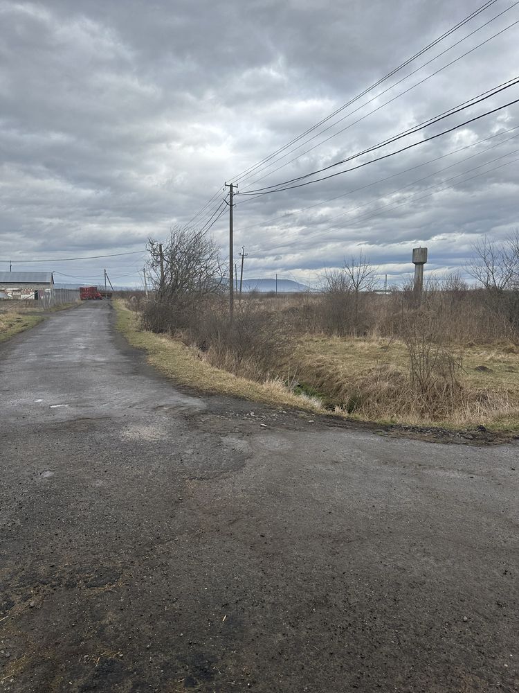 Земля під будівництво, підходить під склади, виробництво і так далі.