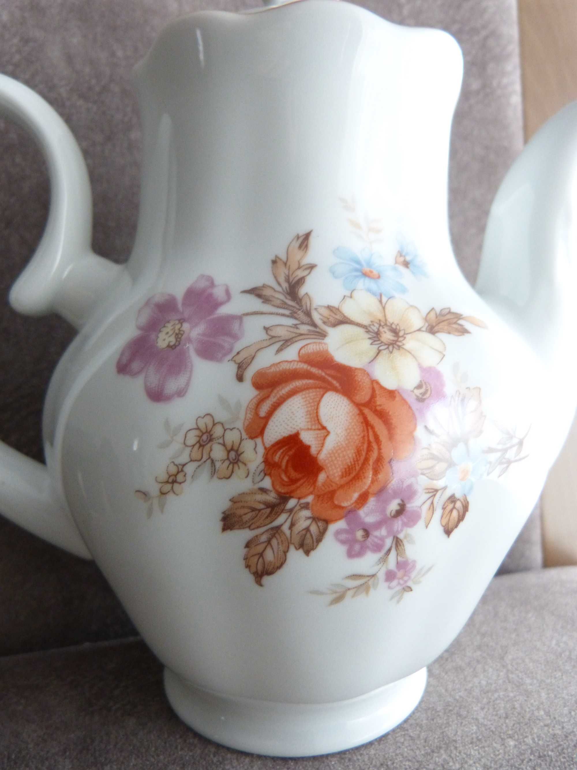 Wałbrzych zestaw porcelanowy do kawy