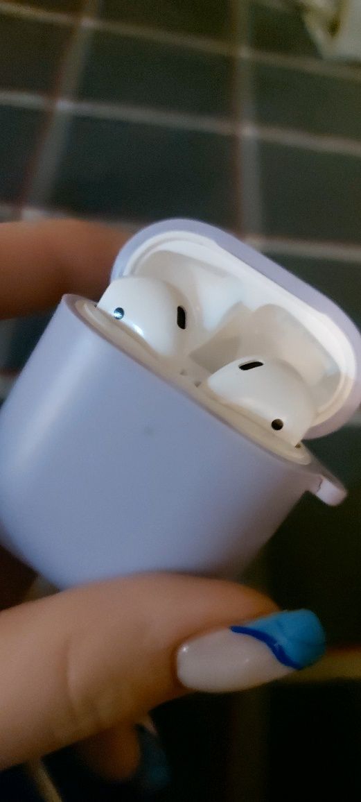 Airpods 2 / аирподс 2 на запчасти