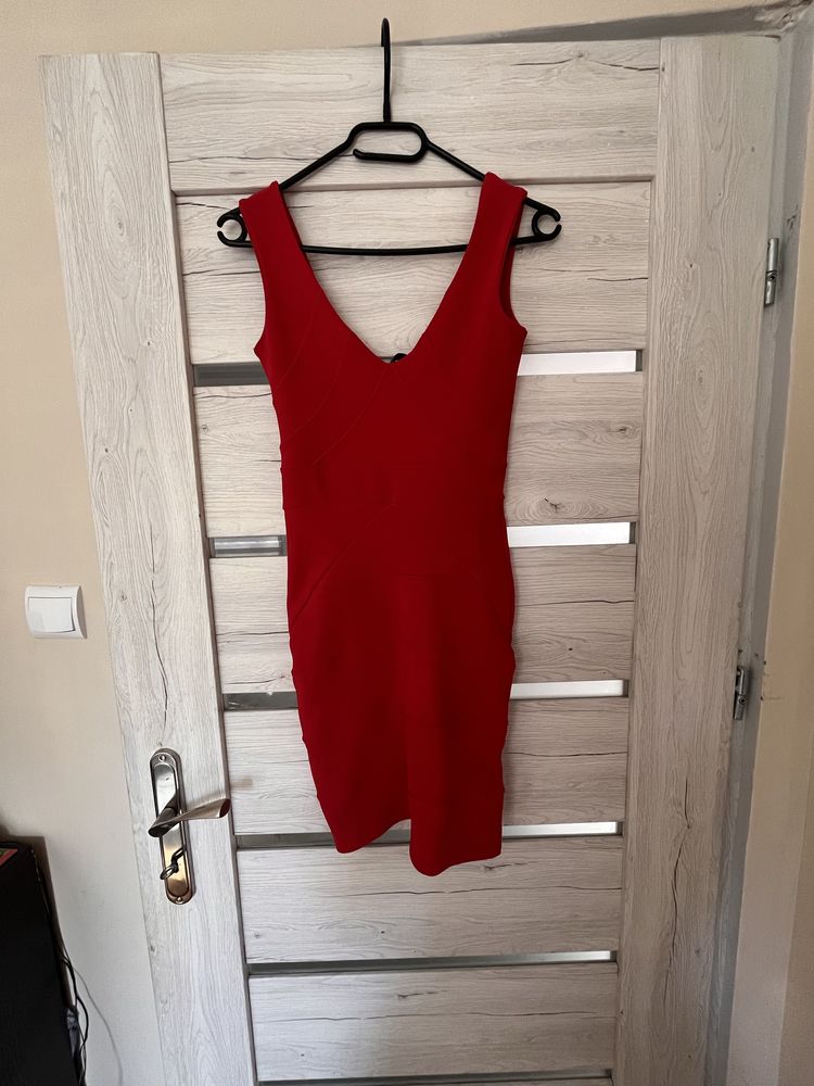 Czerwona sukienka s/xs