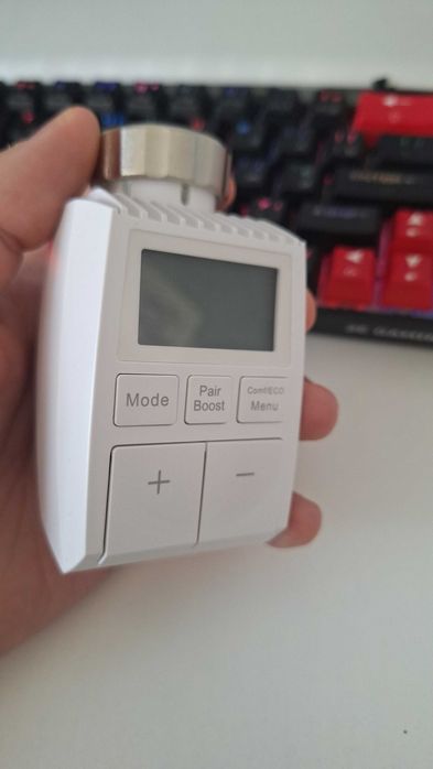 Термоголовка Moes TV01-ZB Zigbee 3.0