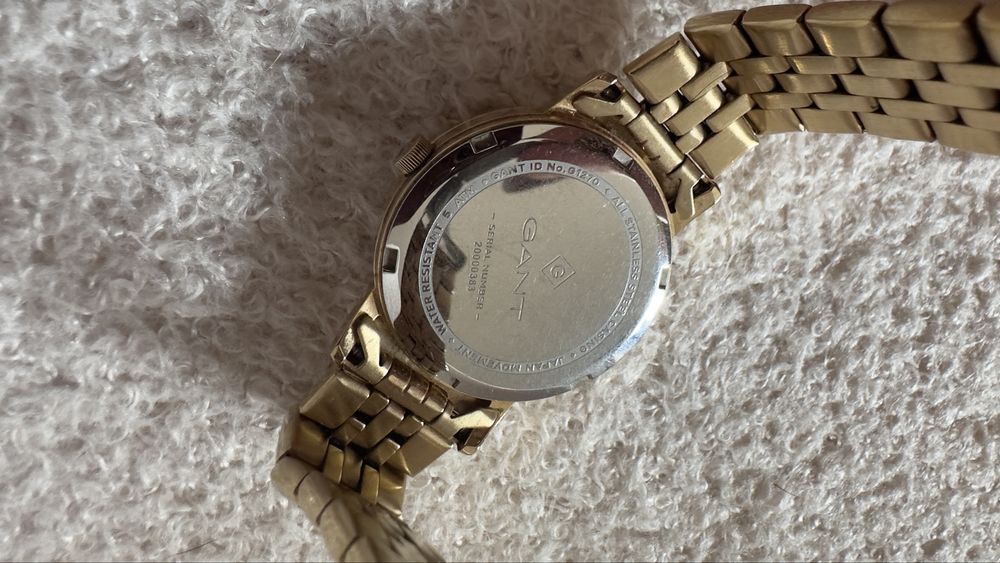 Relógio GANT Park Avenue dourado e verde