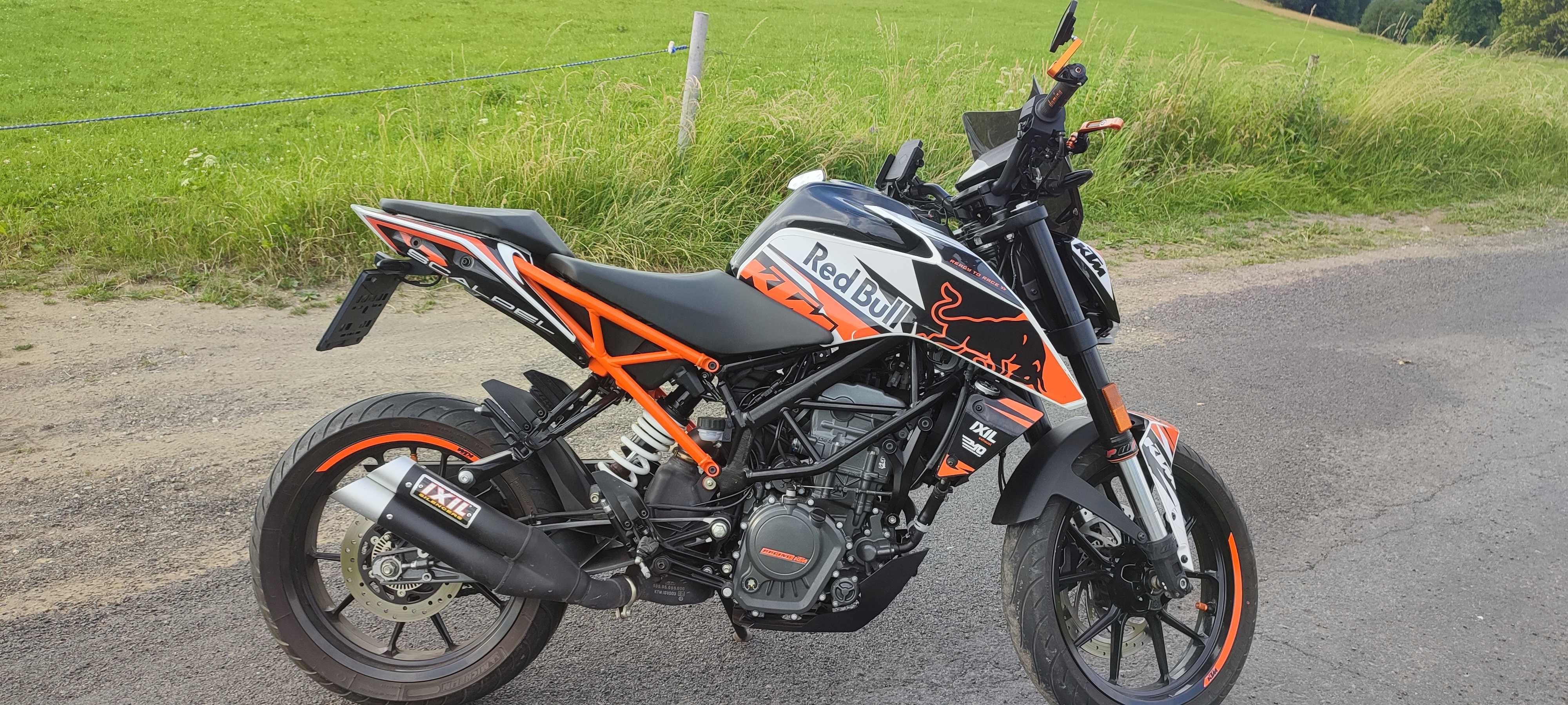 Motocykl ktm 125 duke