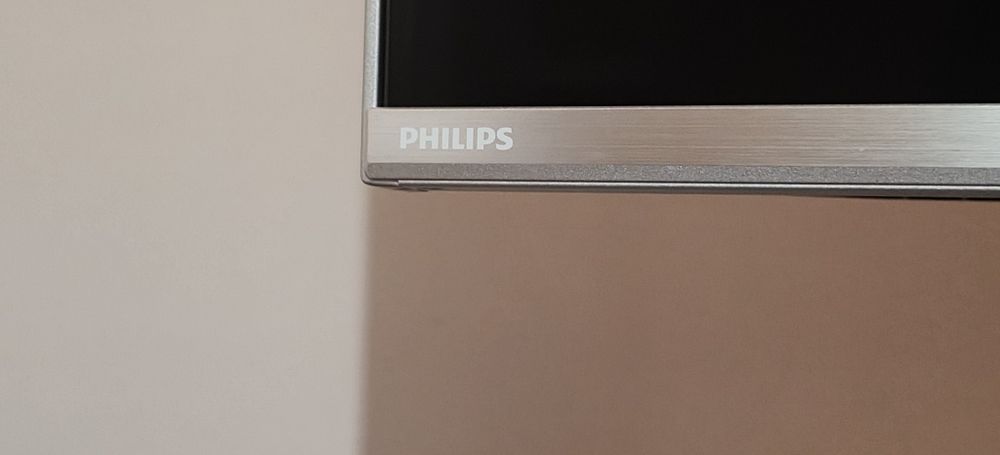 Telewizor PHILIPS AMBILATH 55 cali.
