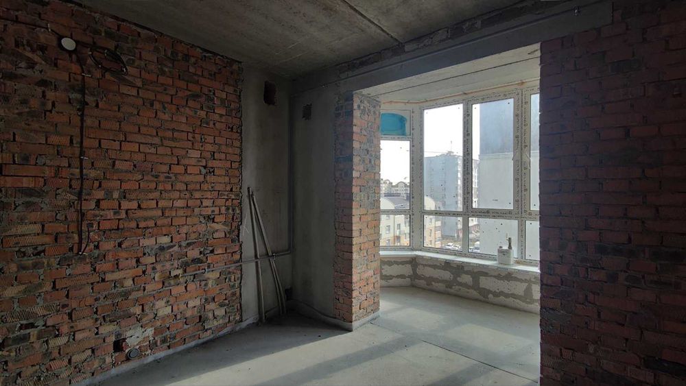 Найдешевша 2 к.кв. в зданій новобудові Виставка.