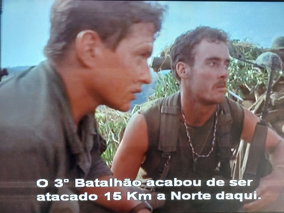 DVD " Platoon - Bravos do Pelotão" Edição Especial (Como Novo)