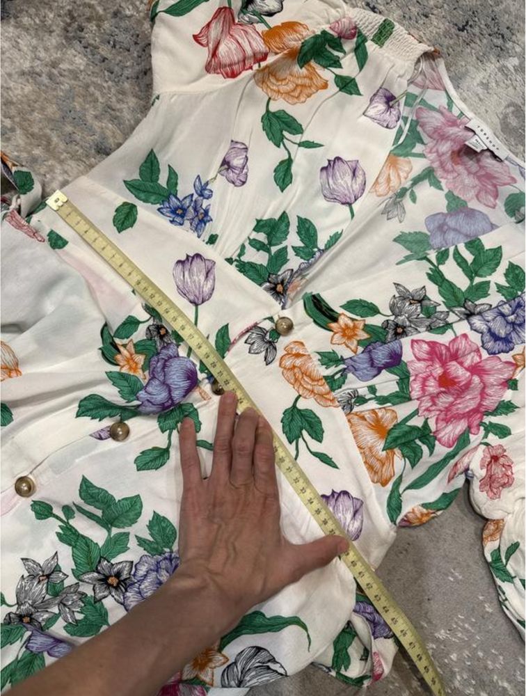 Платье в цветочный принт Topshop