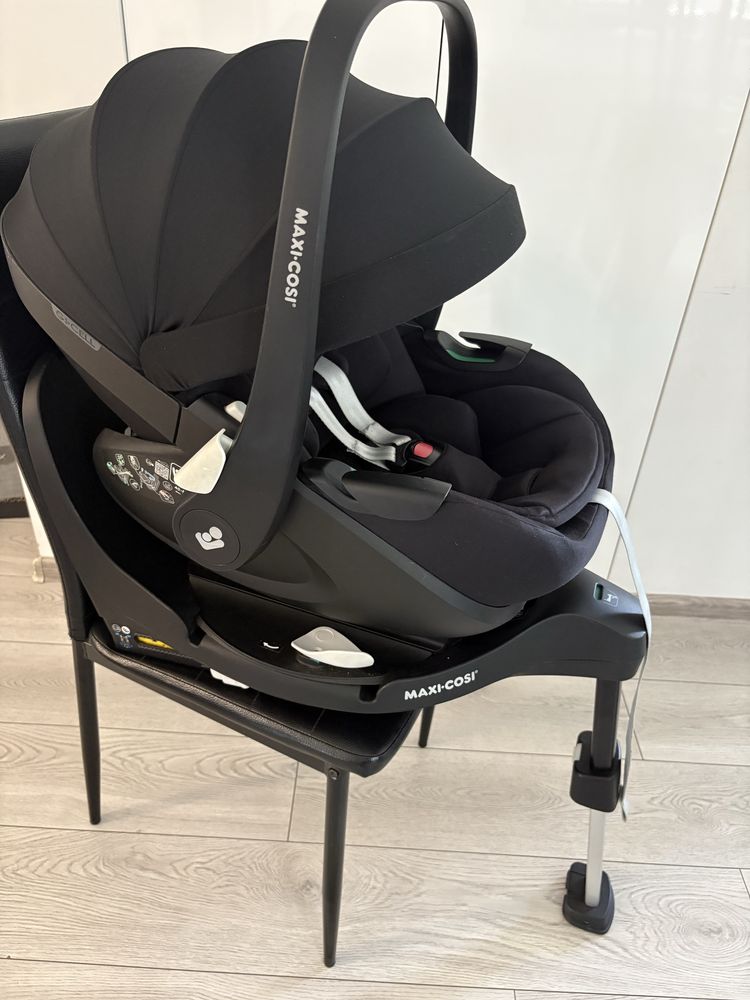 Fotelik samochodowy MAXI-COSI Pebble 360, baza MC Family Fix 360 PRO