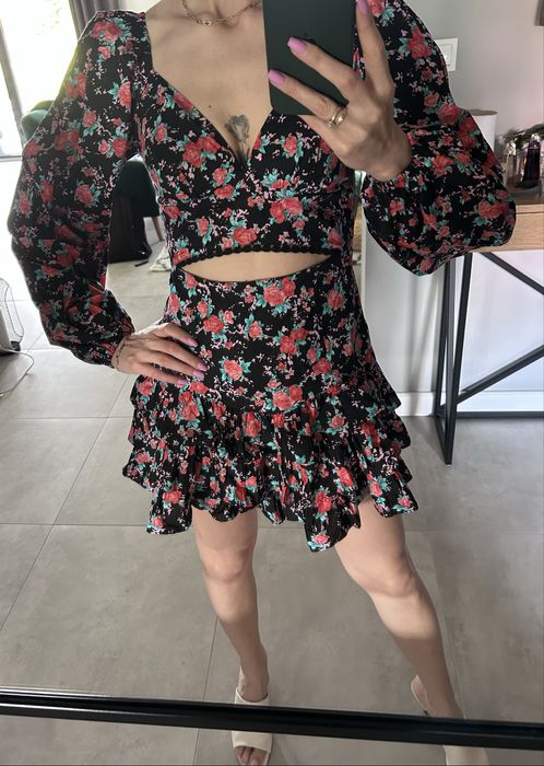 Sukienka z widkozy nowa Laurella 36