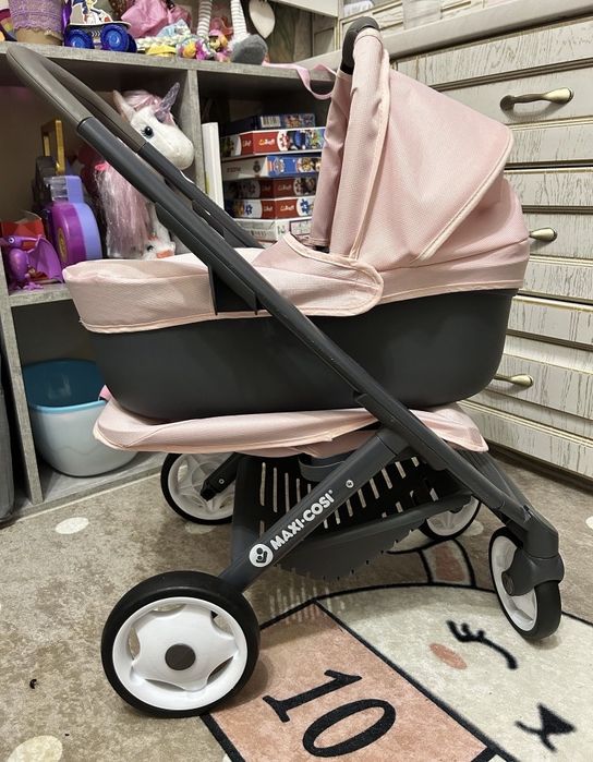 Візочок для ляльки  Maxi cosi