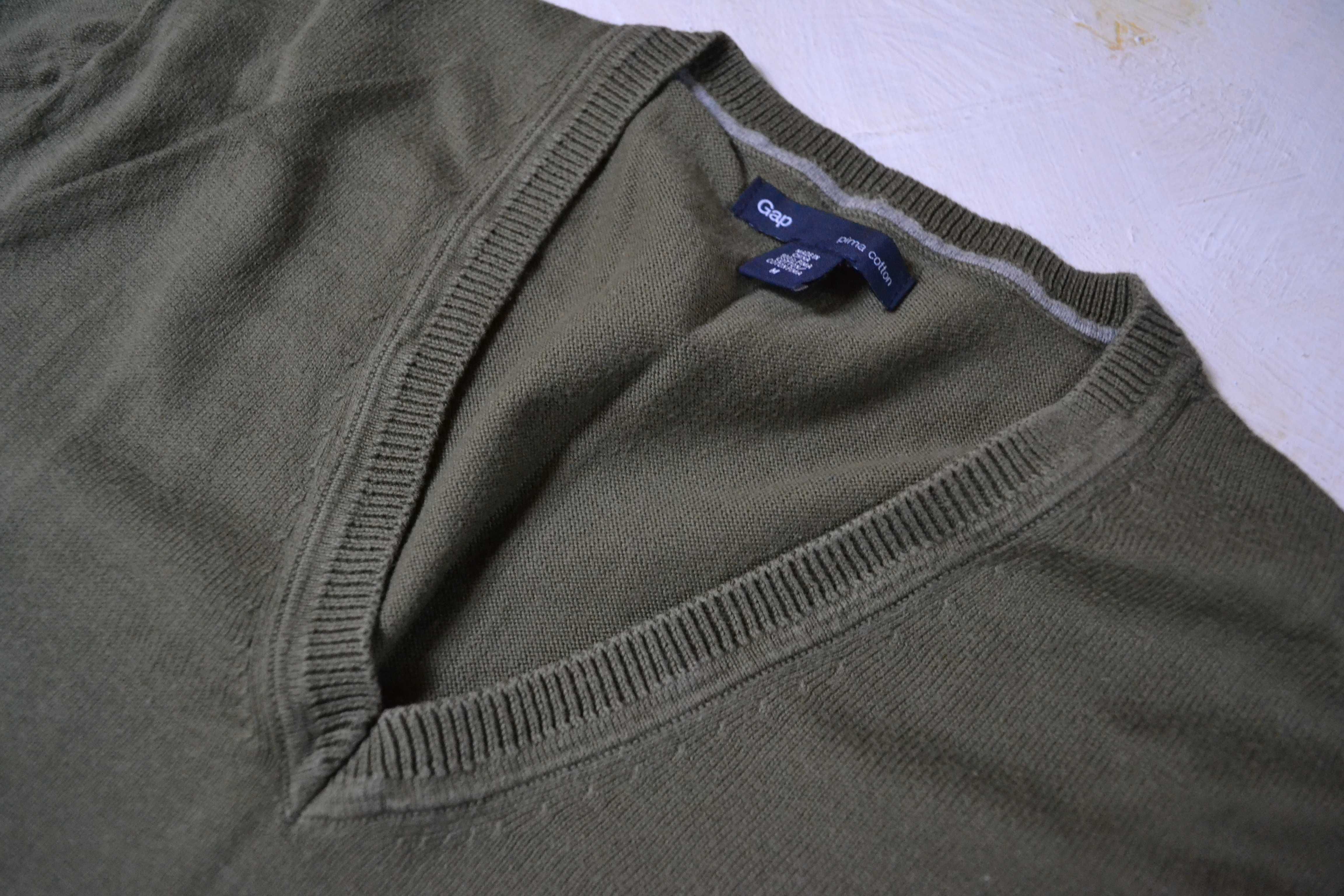 bluzka GAP sweter M męski jesień zima khaki serek