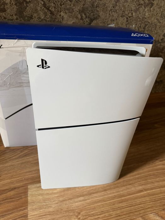 PlayStation 5 slim Blu-Ray