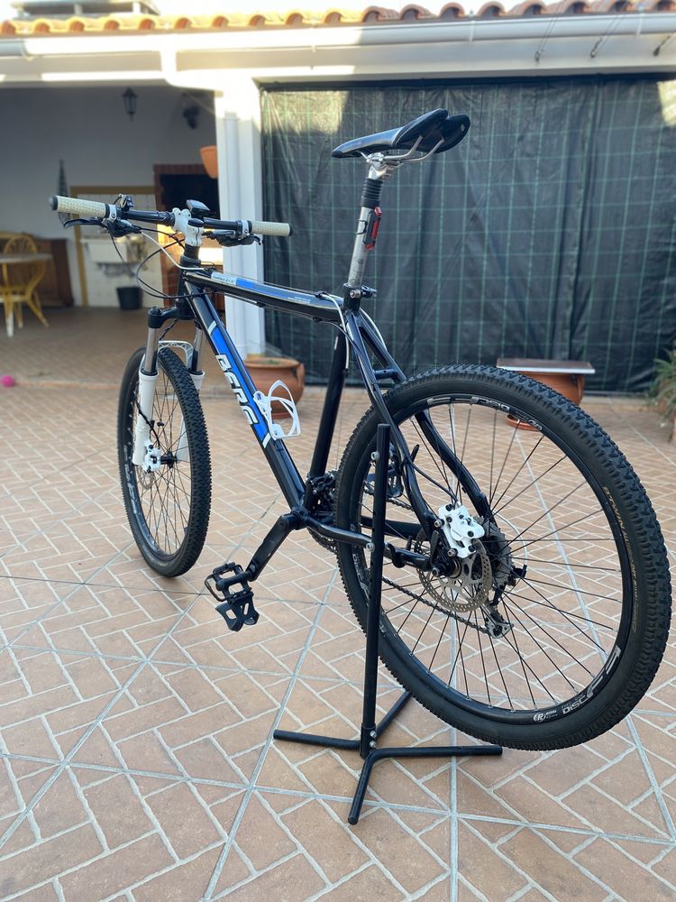 Vendo Bicicleta BTT