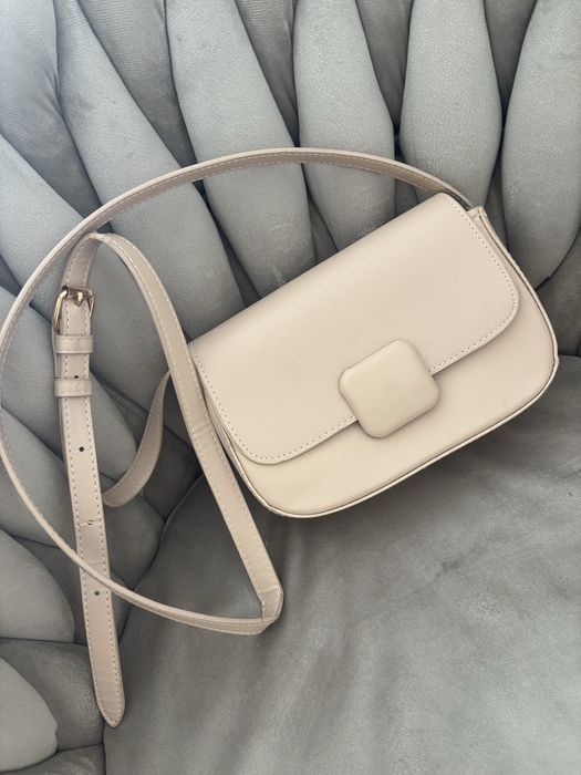 Torebka na ramie listonoszka beżowa