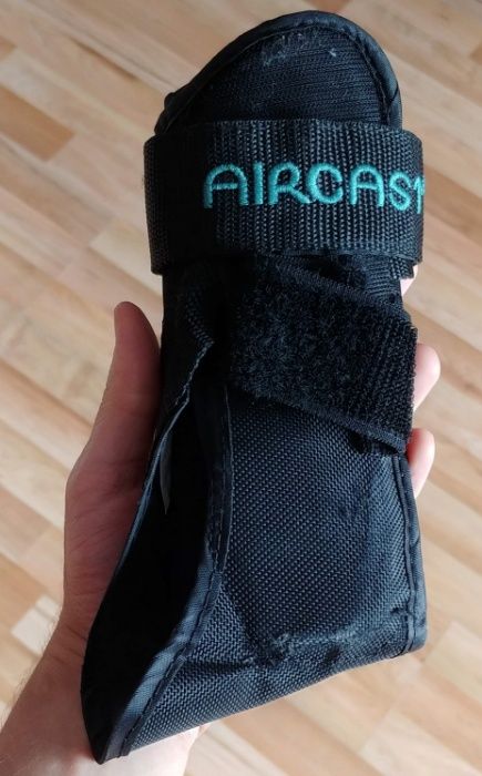 Aircast Airsport - Usztywniający Stabilizator Stawu Skokowego Kostki