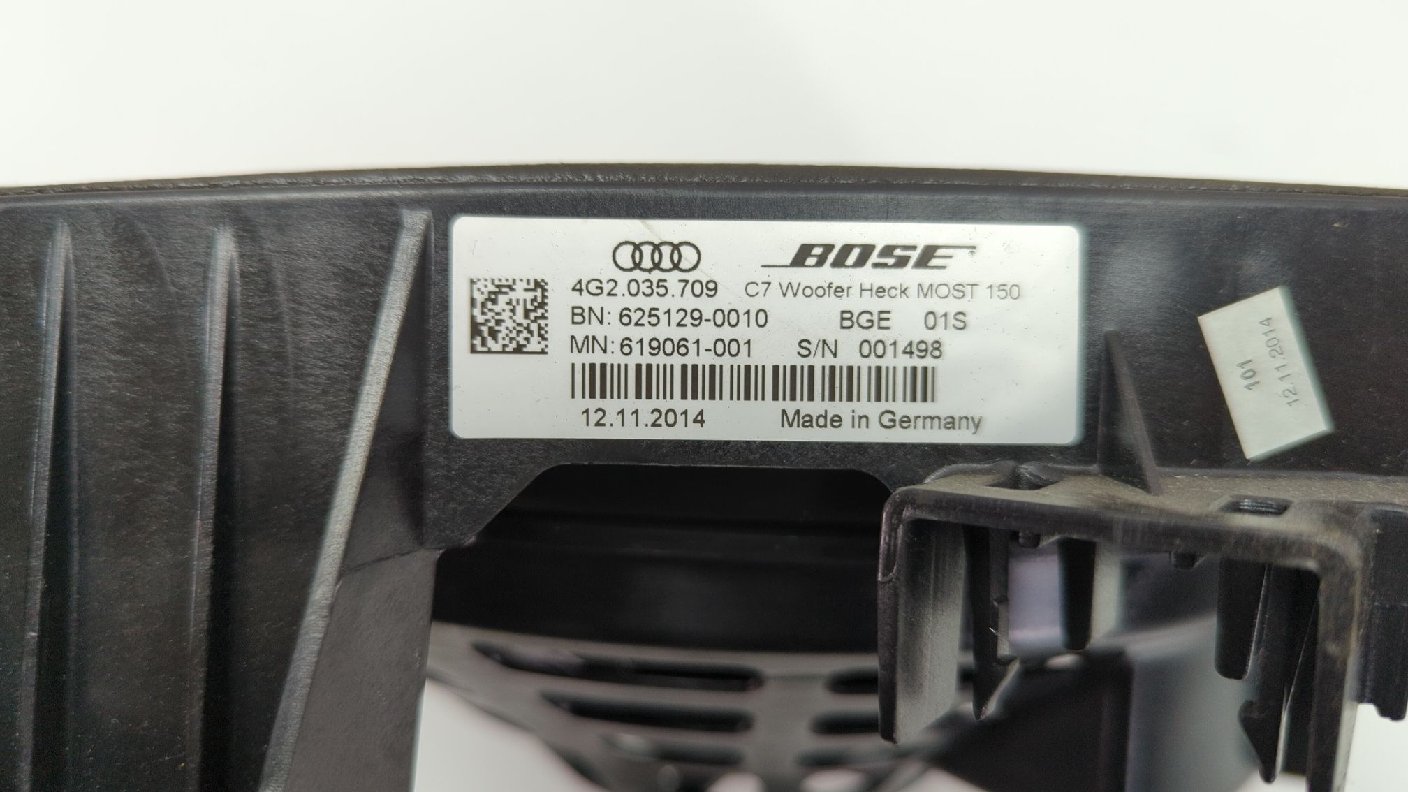 Сабвуфер bose для Audi A6 Premium Plus