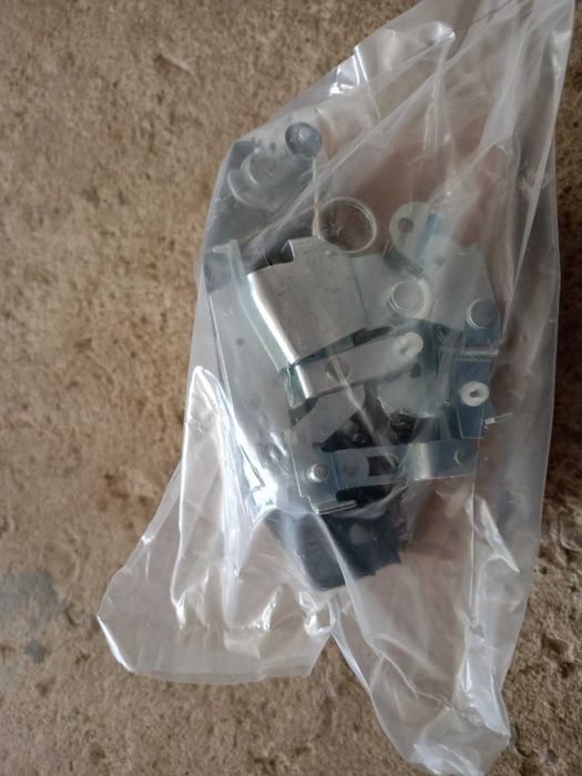 NTY EZCVW292 Ручка VW T4 задніх дверей (ляди) 701829239E