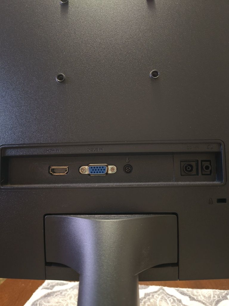Монитор геймерский Samsung C27R500FHI в идеальном состоянии