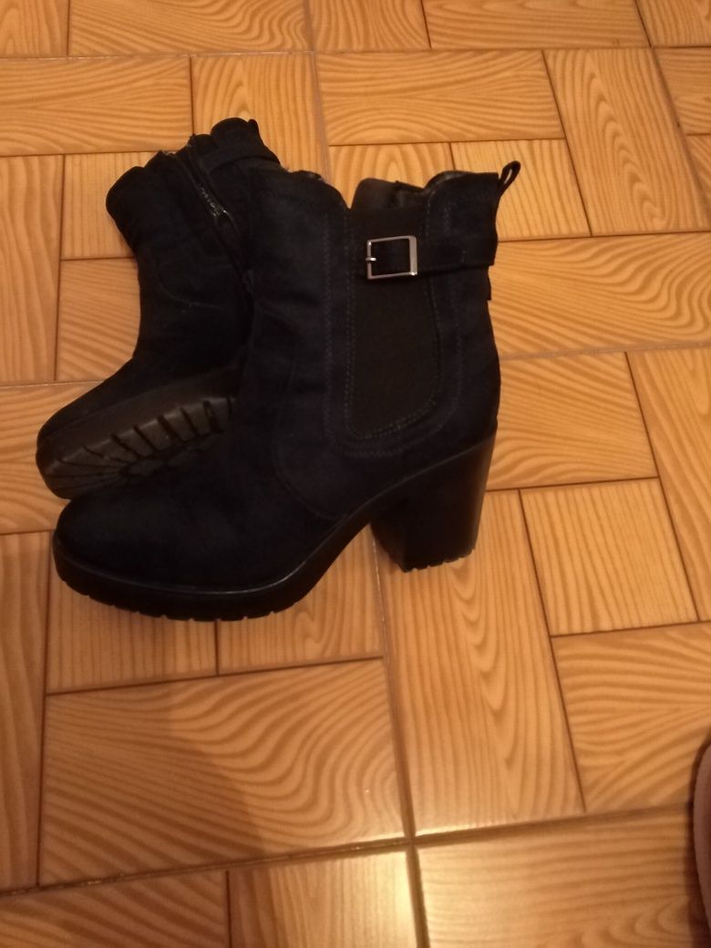 Botas azul escuro 40