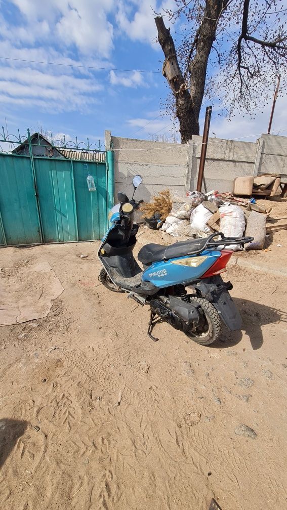 Скутер BDmotor BD50QT-4C.