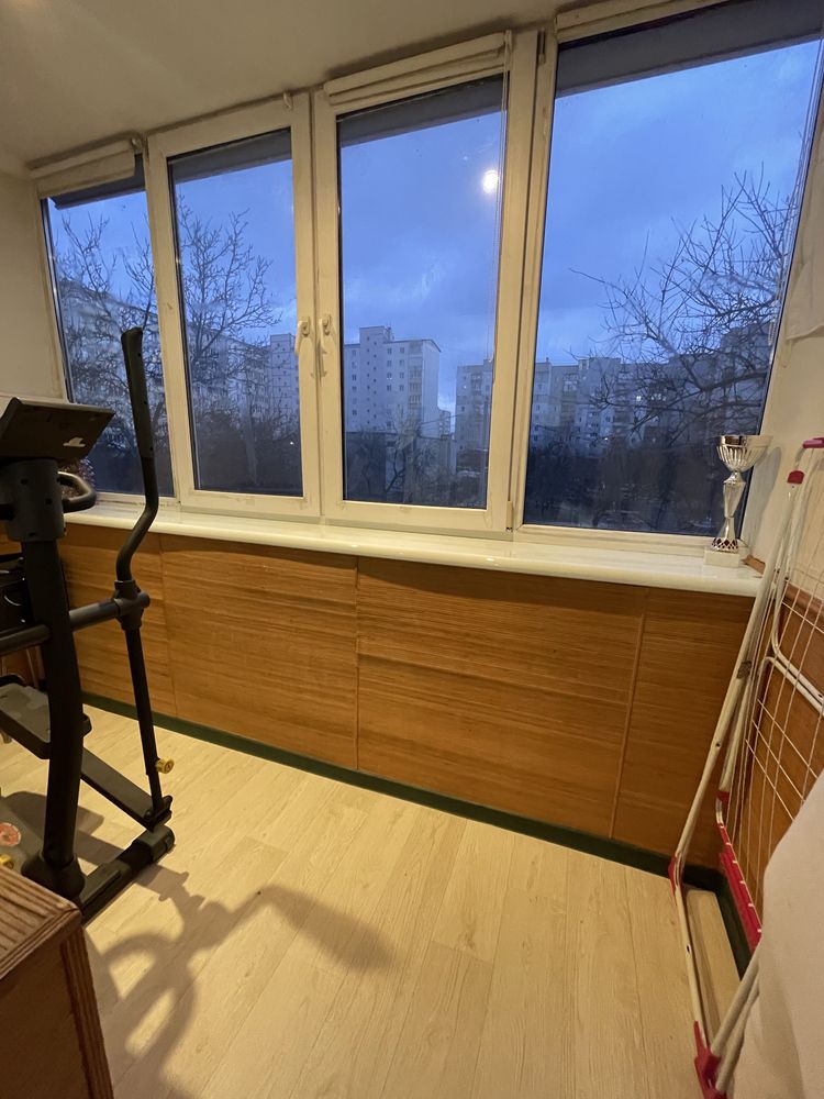 Продаж 3-к.кв з гаражем по Головатого 6.