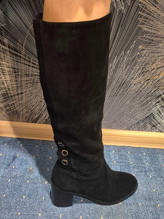 Жіночі зимові чоботи