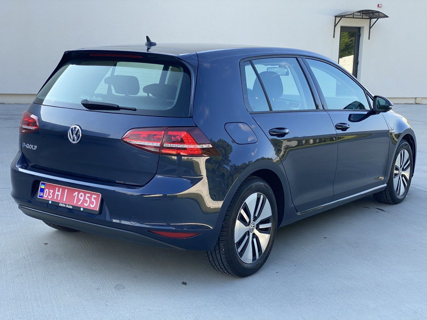 E-Golf 2015 8200$