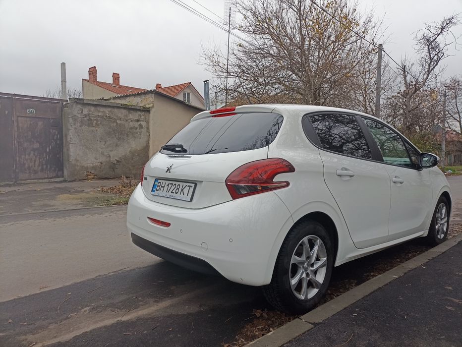Peugeot 208 2020 року