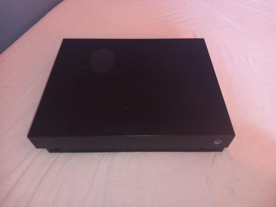 Xbox one X 1 tb (oryginalne opakowanie)