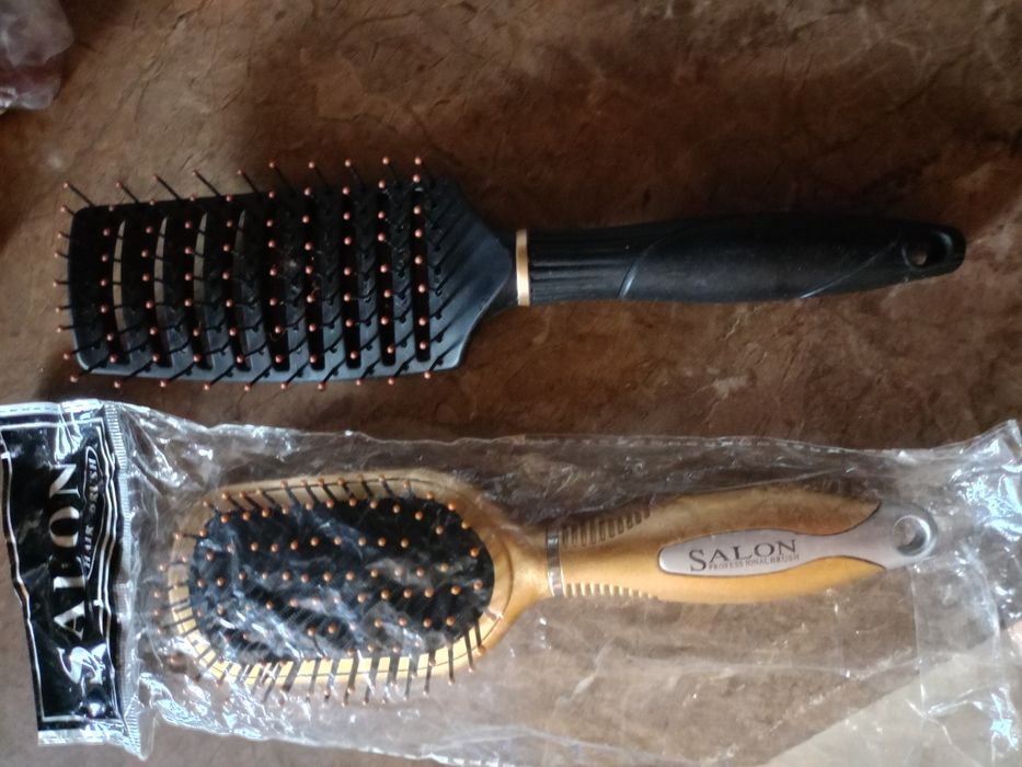 Расческа щётка новая