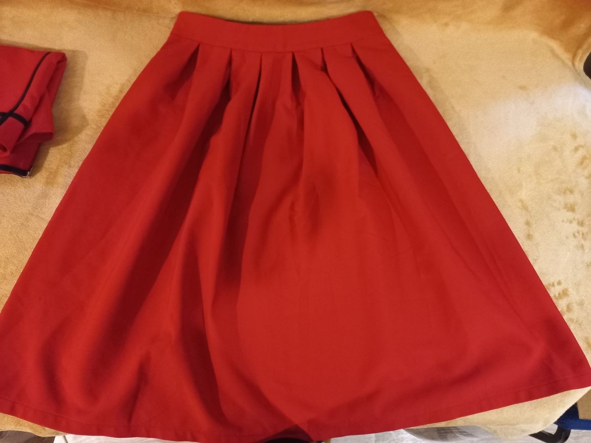 Костюм жіночий червоний 46 розмір ТМ TRG з юбкою