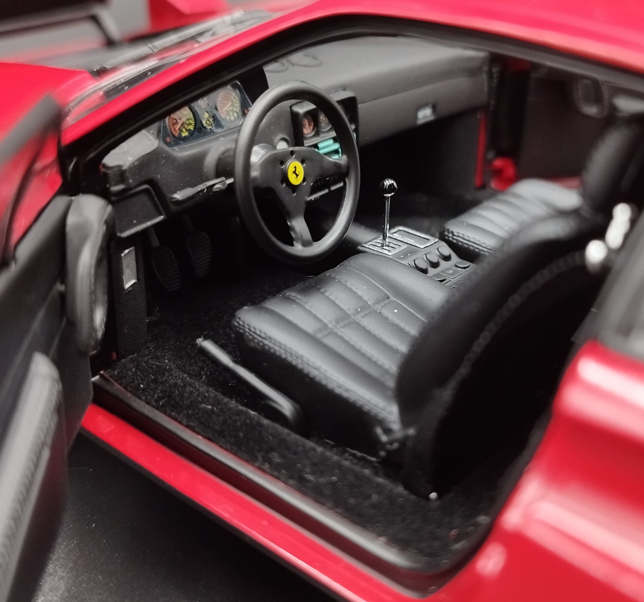 1:18 Kyosho 1988 Ferrari 328 GTS  model używany