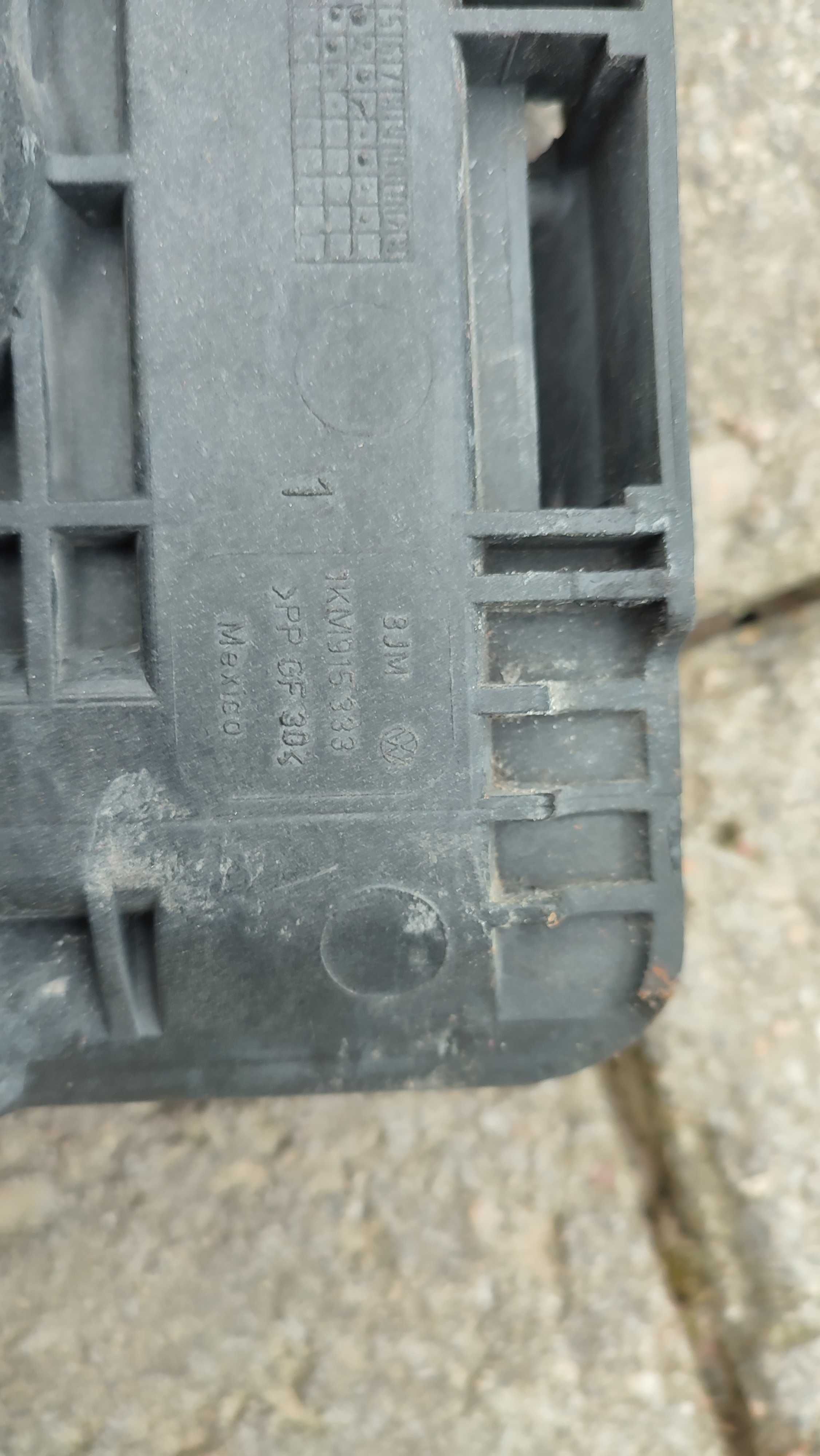 Podstawa akumulatora VW audi seat
