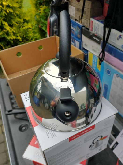 Nowy czajnik do wody 2,5 litra