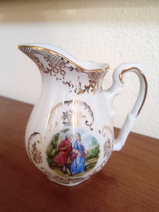 Serviço de Café em porcelana fina de luxo BERRY  - C.N Francesa