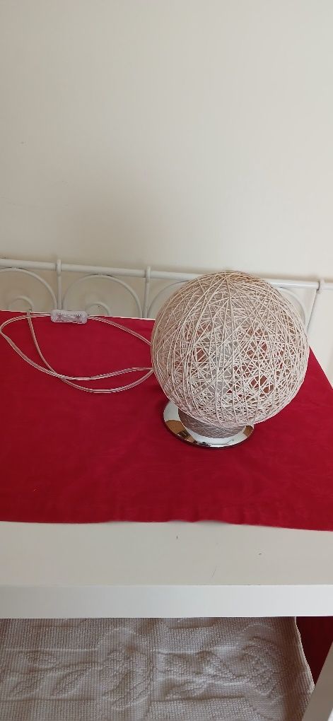 Candeeiro de mesa