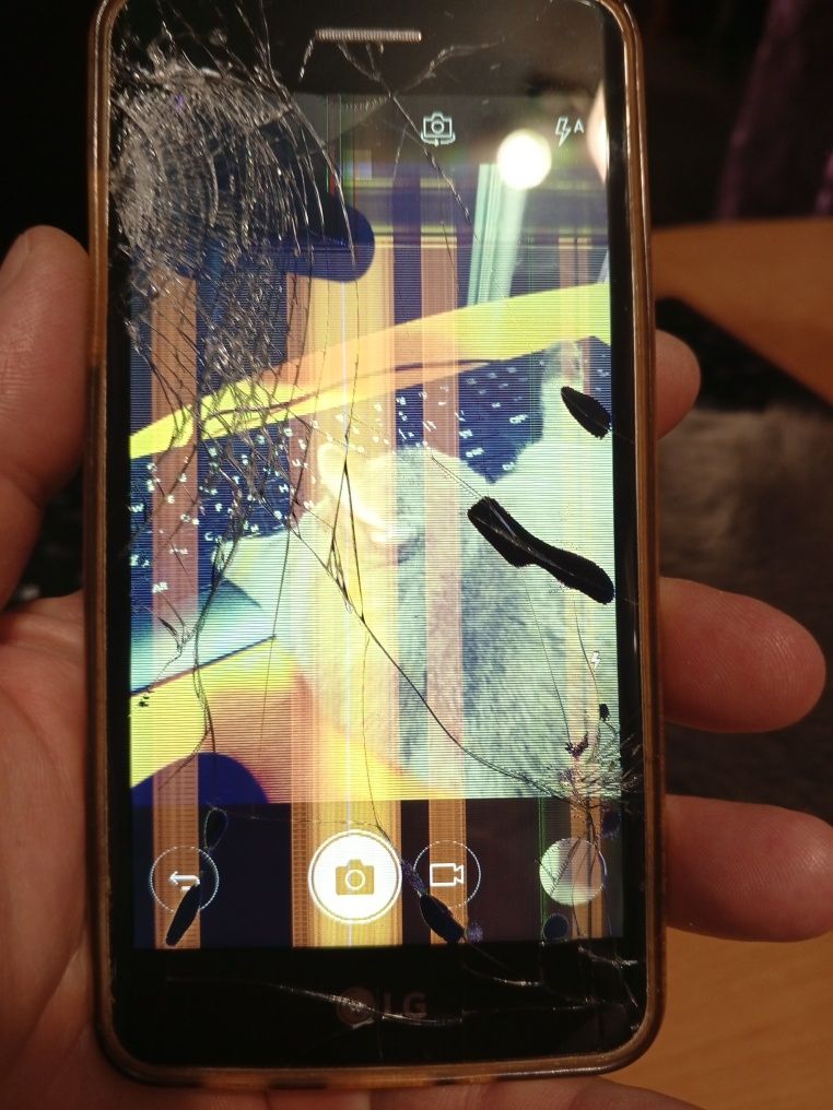 LG K8 (2017)  lg-m200n